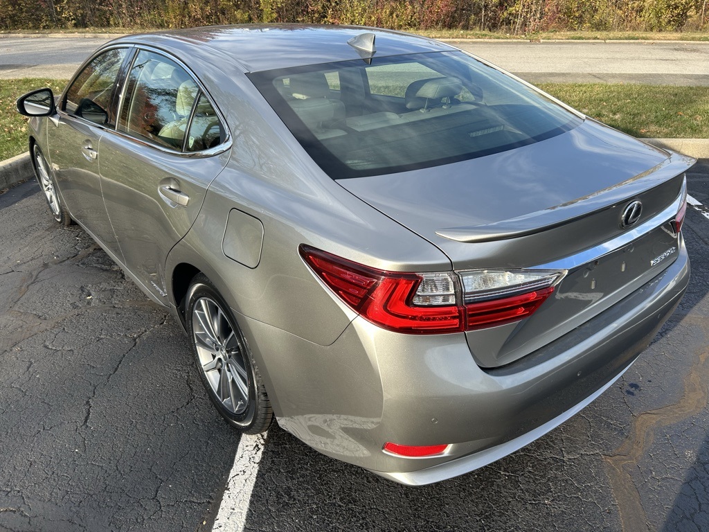 used 2016 Lexus ES car, priced at $13,116