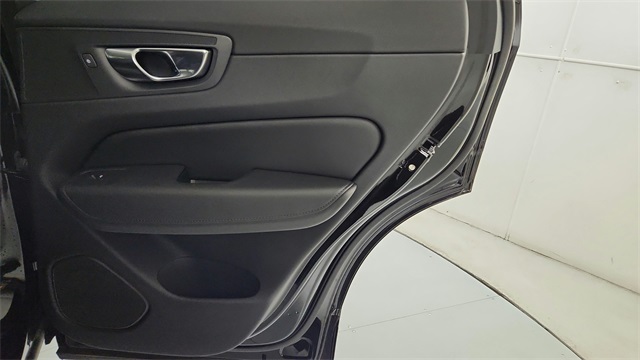 new 2025 Volvo XC60 Plug-In Hybrid car, priced at $62,075