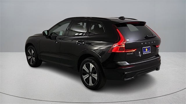 new 2025 Volvo XC60 Plug-In Hybrid car, priced at $62,075