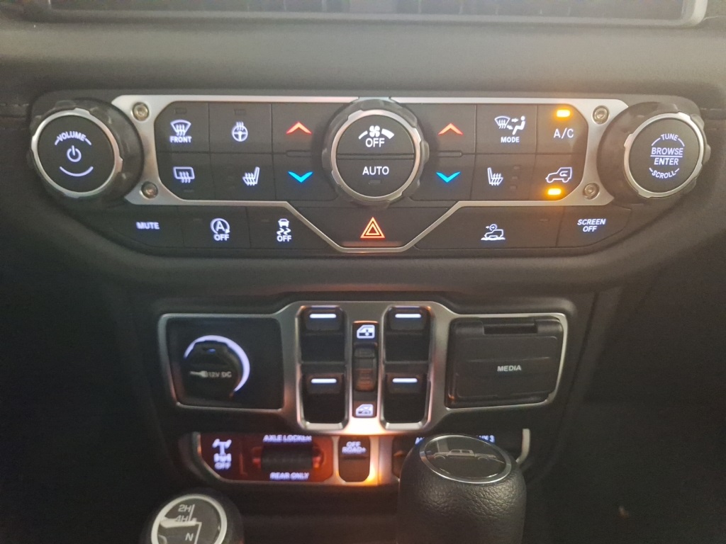 new 2025 Jeep Gladiator car, priced at $48,499