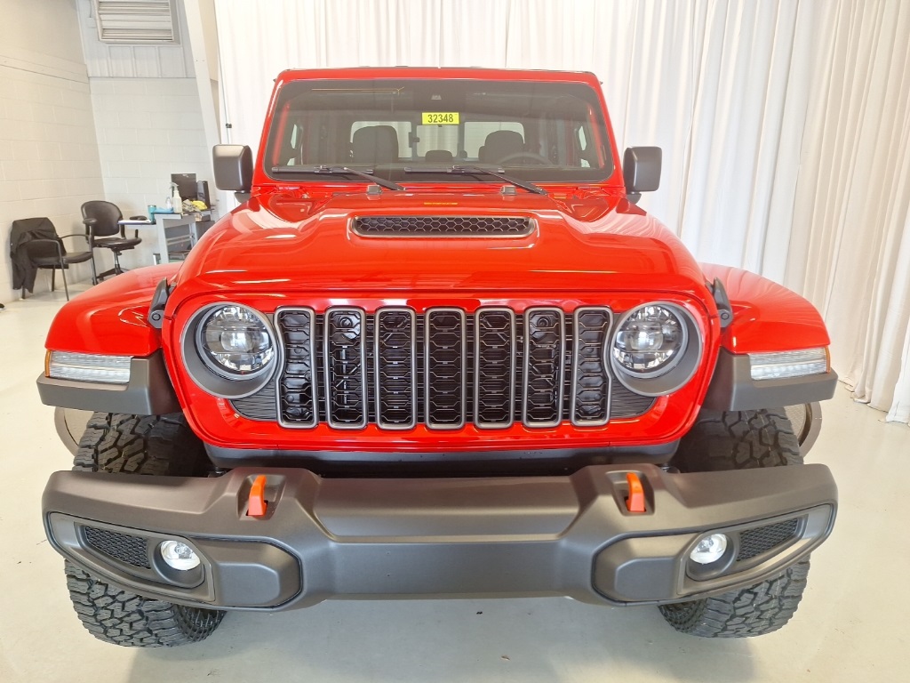 new 2025 Jeep Gladiator car, priced at $48,499