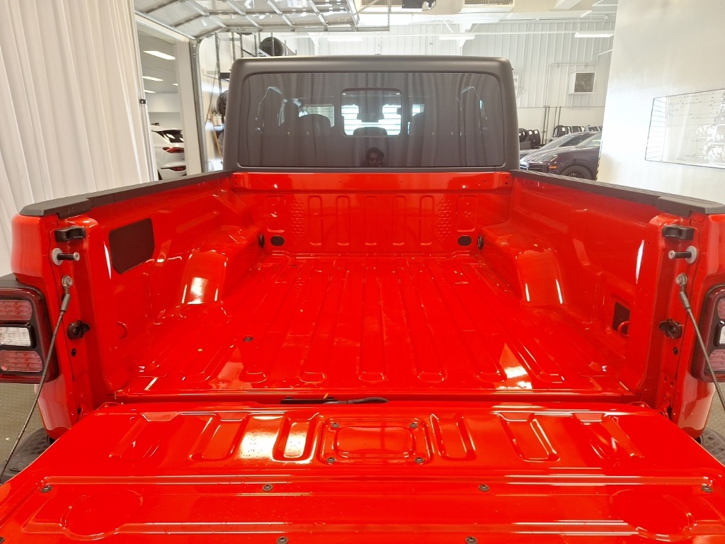 new 2025 Jeep Gladiator car, priced at $48,499