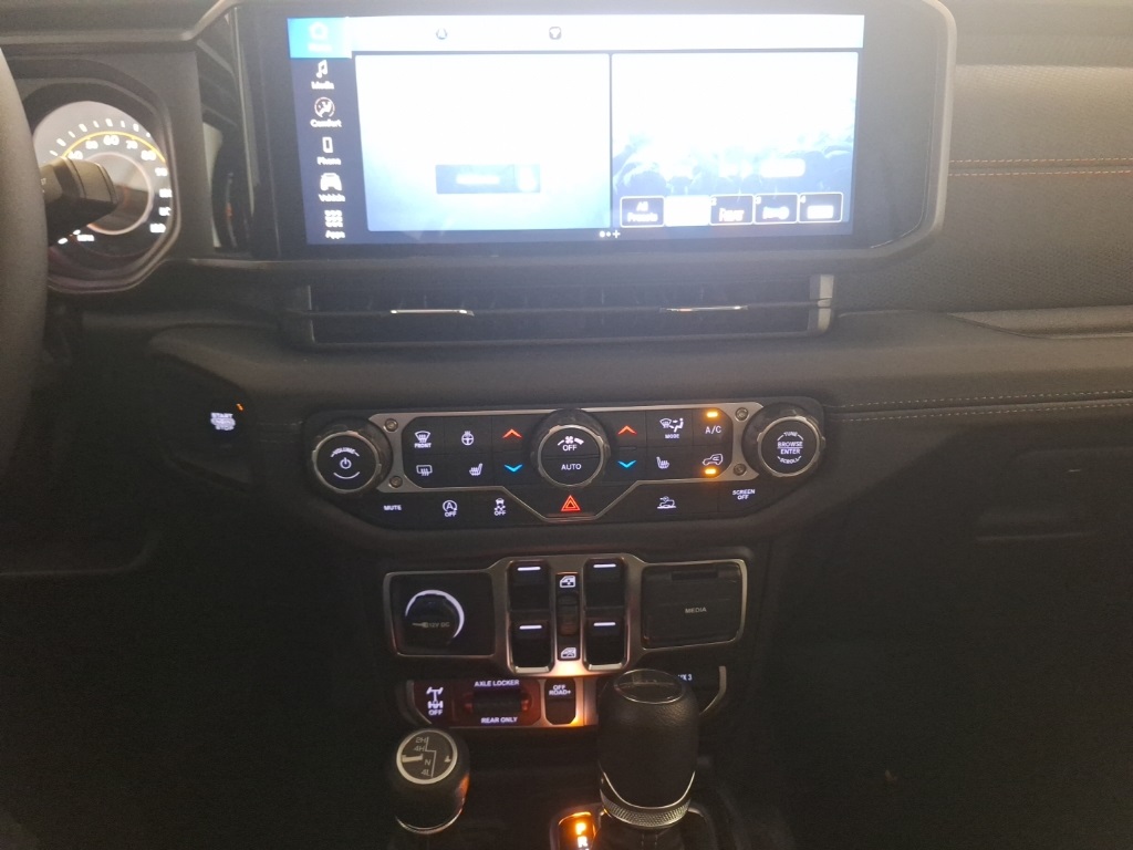 new 2025 Jeep Gladiator car, priced at $48,499