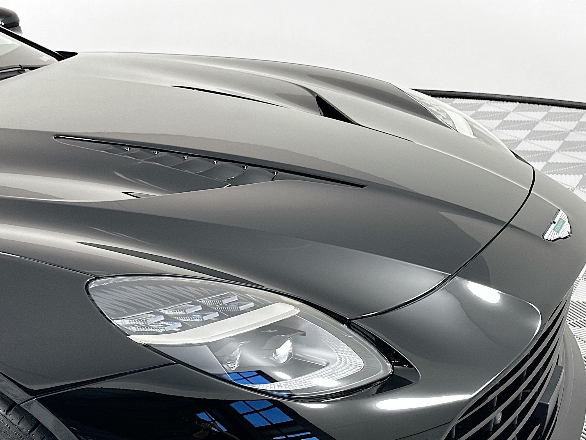 new 2026 Aston Martin Vanquish car, priced at $520,800