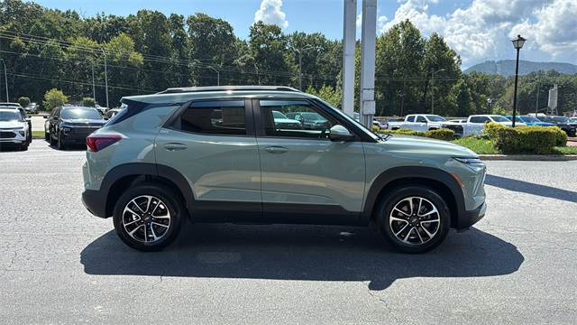 new 2026 Chevrolet TrailBlazer car, priced at $27,050