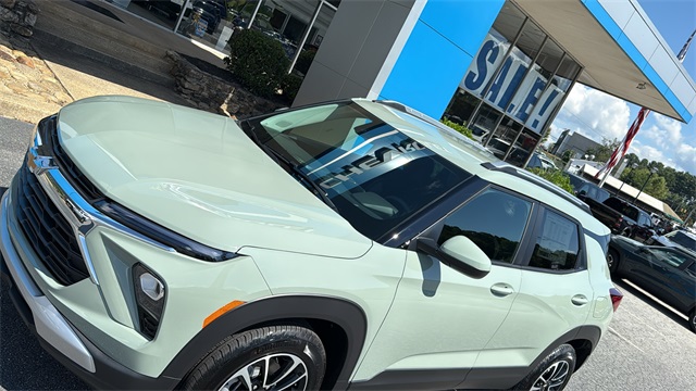 new 2026 Chevrolet TrailBlazer car, priced at $27,050