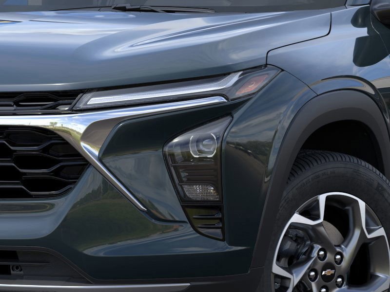 new 2025 Chevrolet Trax car, priced at $24,345