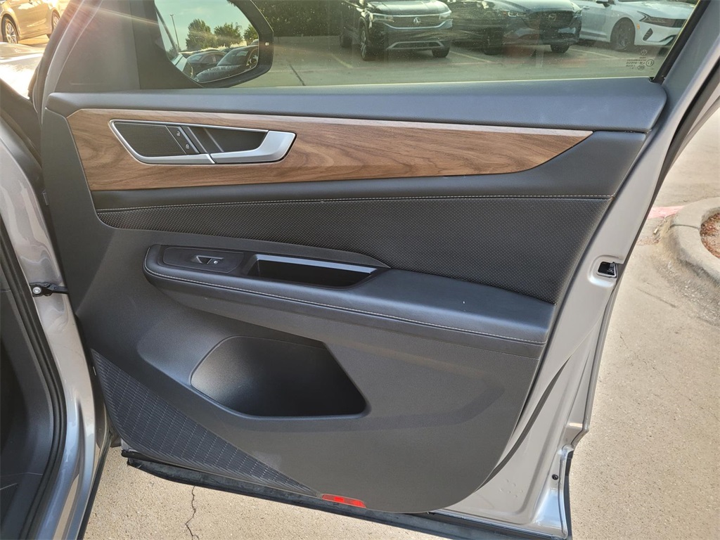 used 2024 Volkswagen Atlas car, priced at $30,824