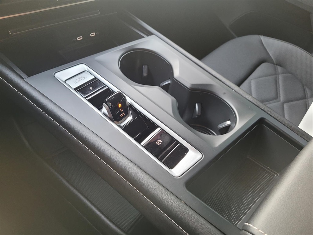 used 2024 Volkswagen Atlas car, priced at $30,824
