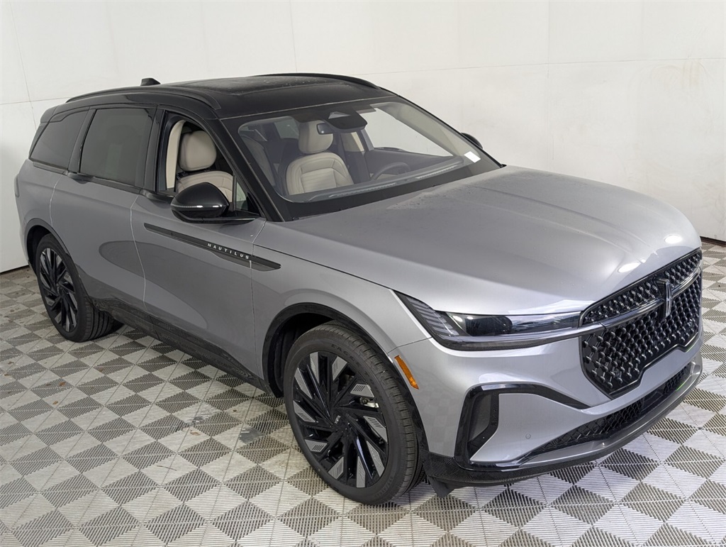 new 2025 Lincoln Nautilus car, priced at $64,757