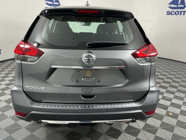 used 2020 Nissan Rogue car, priced at $18,033
