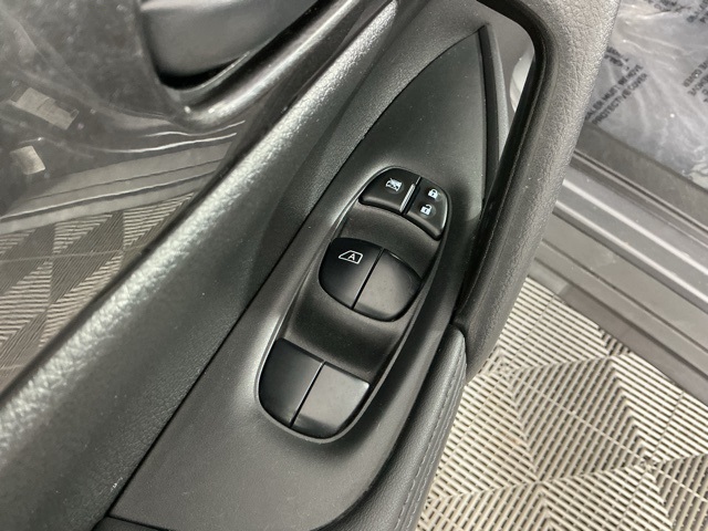 used 2020 Nissan Rogue car, priced at $18,033