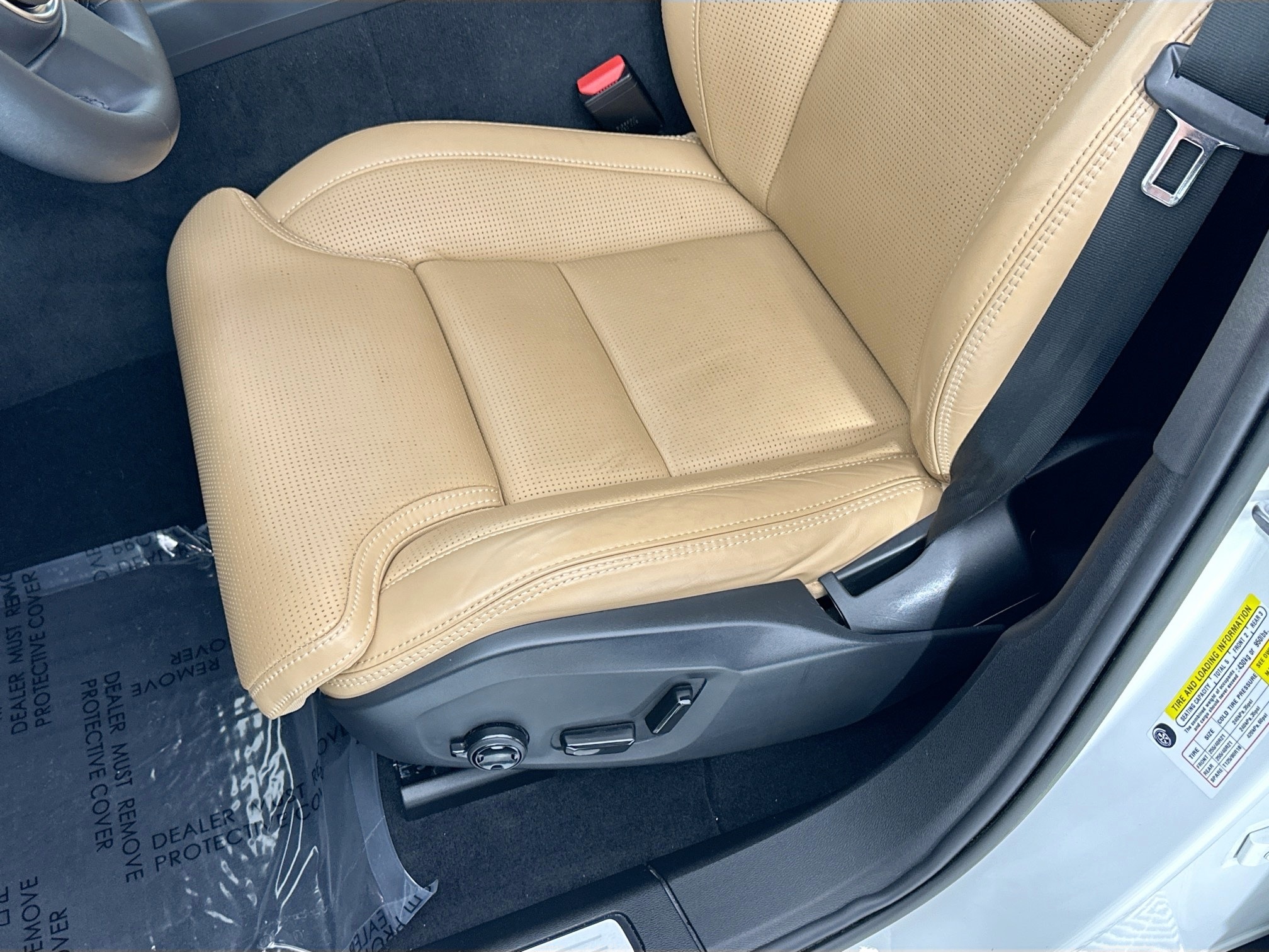 used 2023 Volvo XC60 car, priced at $35,995