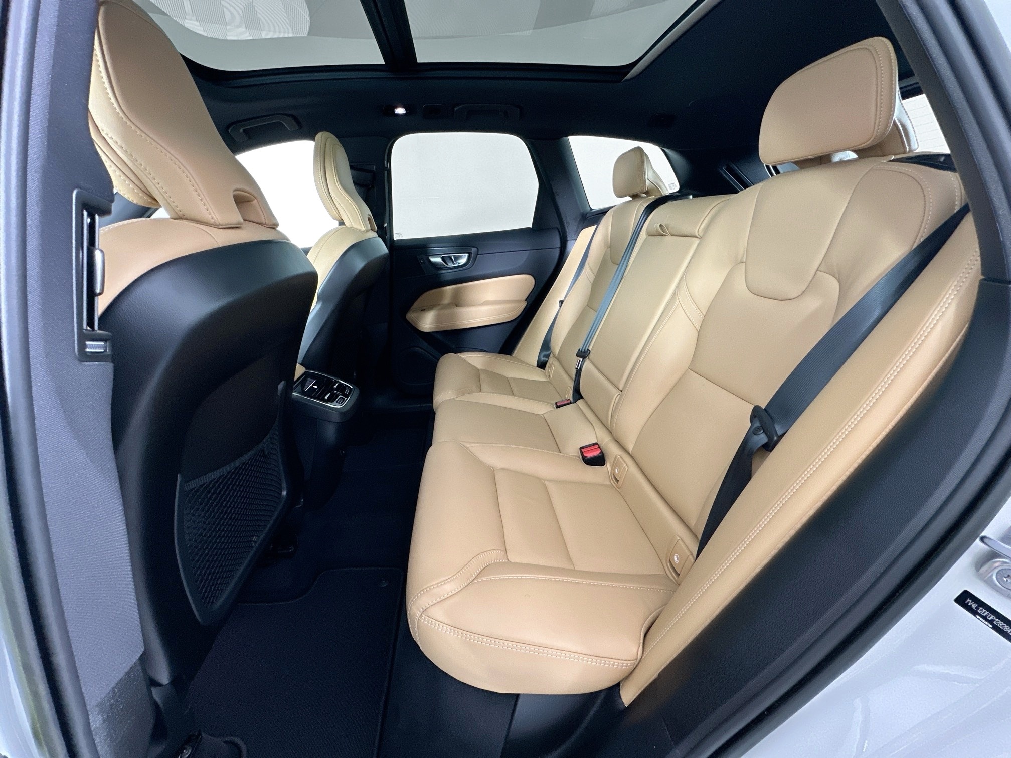 used 2023 Volvo XC60 car, priced at $35,995