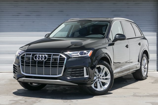 used 2023 Audi Q7 car, priced at $43,339