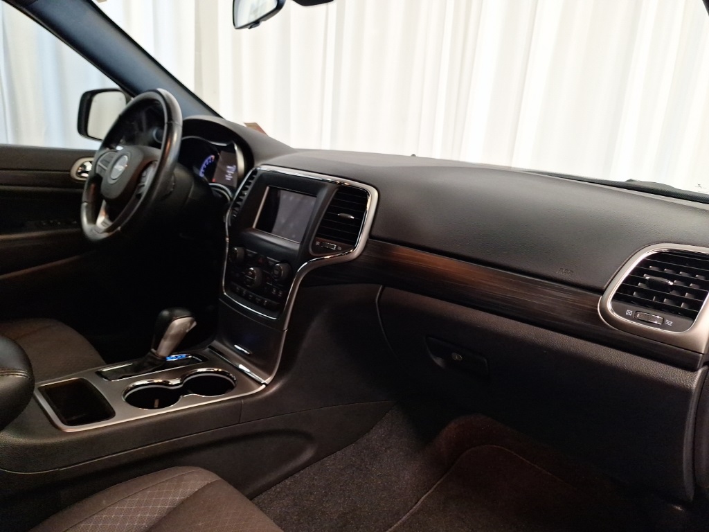 used 2021 Jeep Grand Cherokee car, priced at $20,552