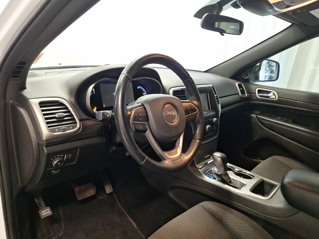used 2021 Jeep Grand Cherokee car, priced at $20,552