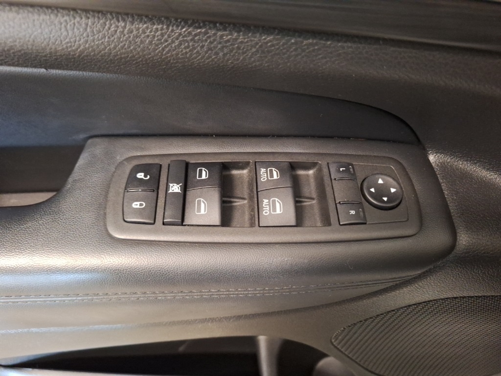 used 2021 Jeep Grand Cherokee car, priced at $20,552