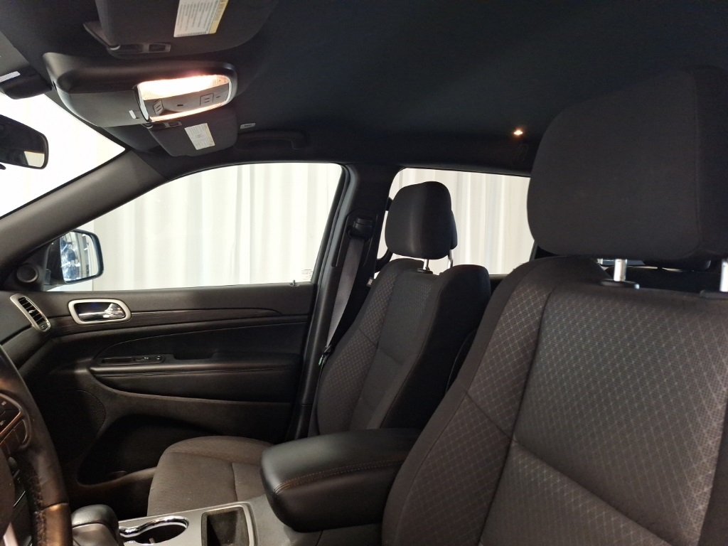 used 2021 Jeep Grand Cherokee car, priced at $20,552