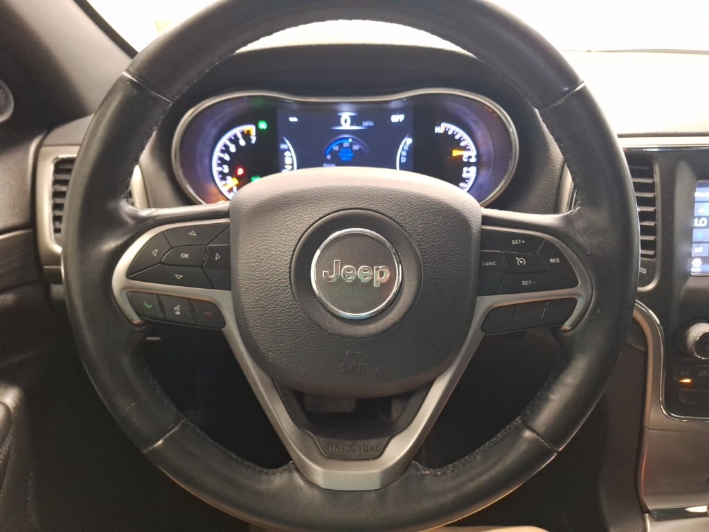 used 2021 Jeep Grand Cherokee car, priced at $20,552