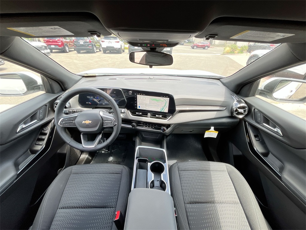 new 2025 Chevrolet Equinox car, priced at $29,720