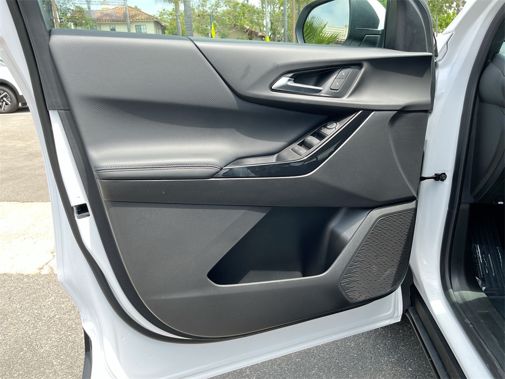 new 2025 Chevrolet Equinox car, priced at $29,720
