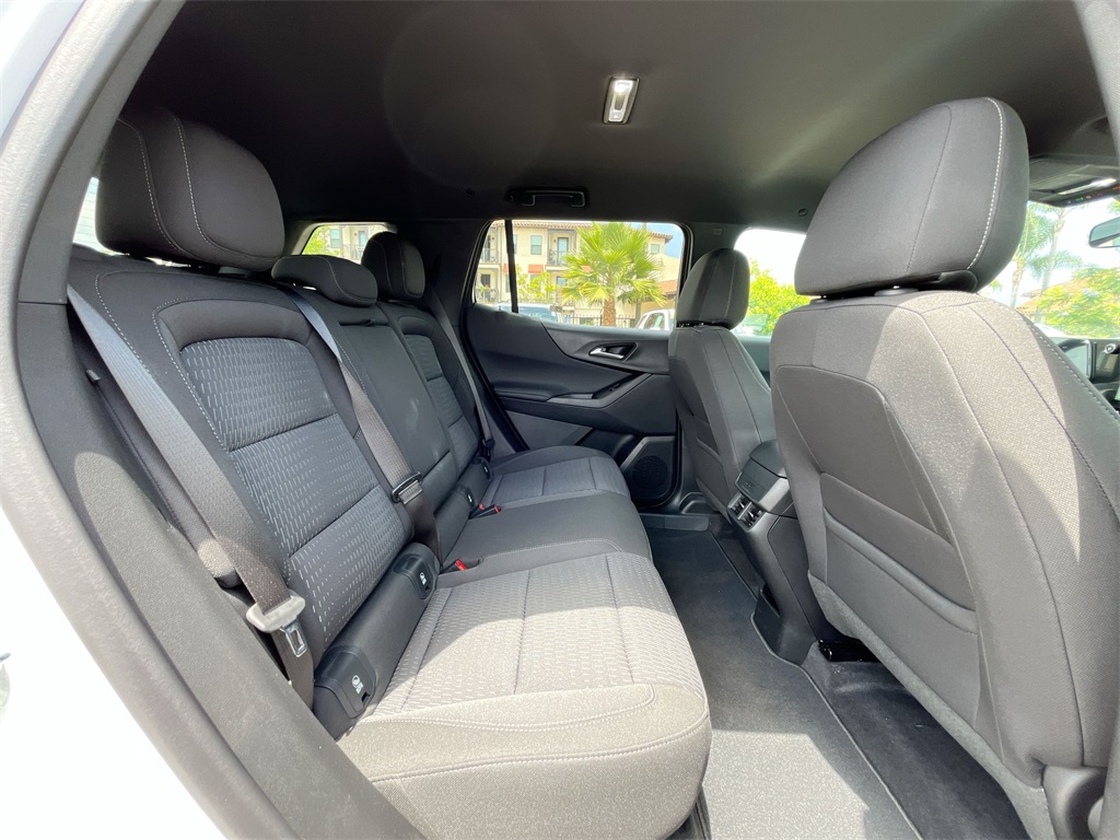 new 2025 Chevrolet Equinox car, priced at $29,720