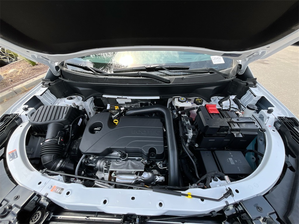 new 2025 Chevrolet Equinox car, priced at $29,720