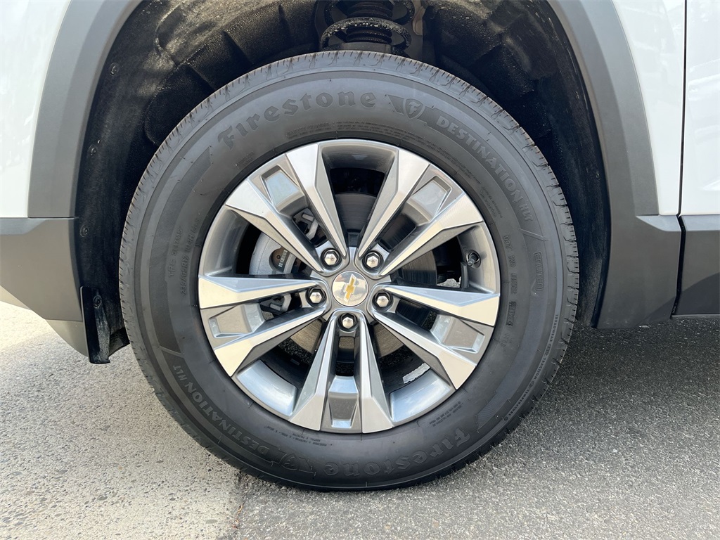 new 2025 Chevrolet Equinox car, priced at $29,720