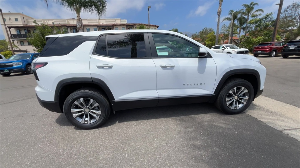 new 2025 Chevrolet Equinox car, priced at $29,720