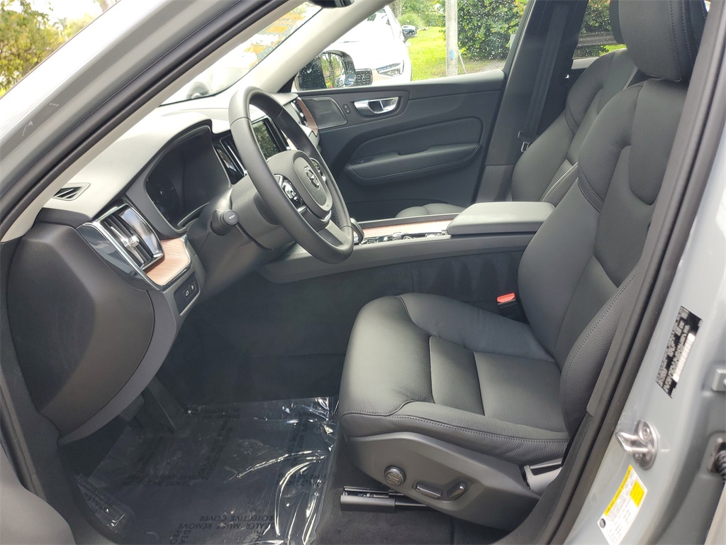 used 2024 Volvo XC60 Recharge Plug-In Hybrid car, priced at $44,489