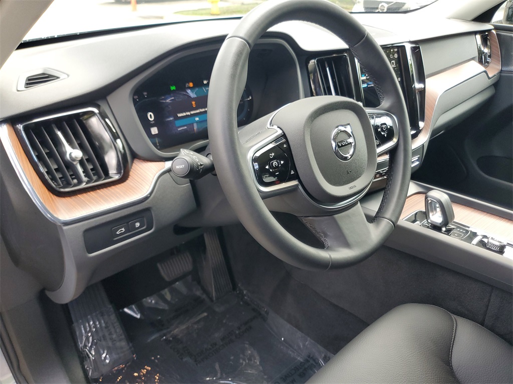 used 2024 Volvo XC60 Recharge Plug-In Hybrid car, priced at $44,489