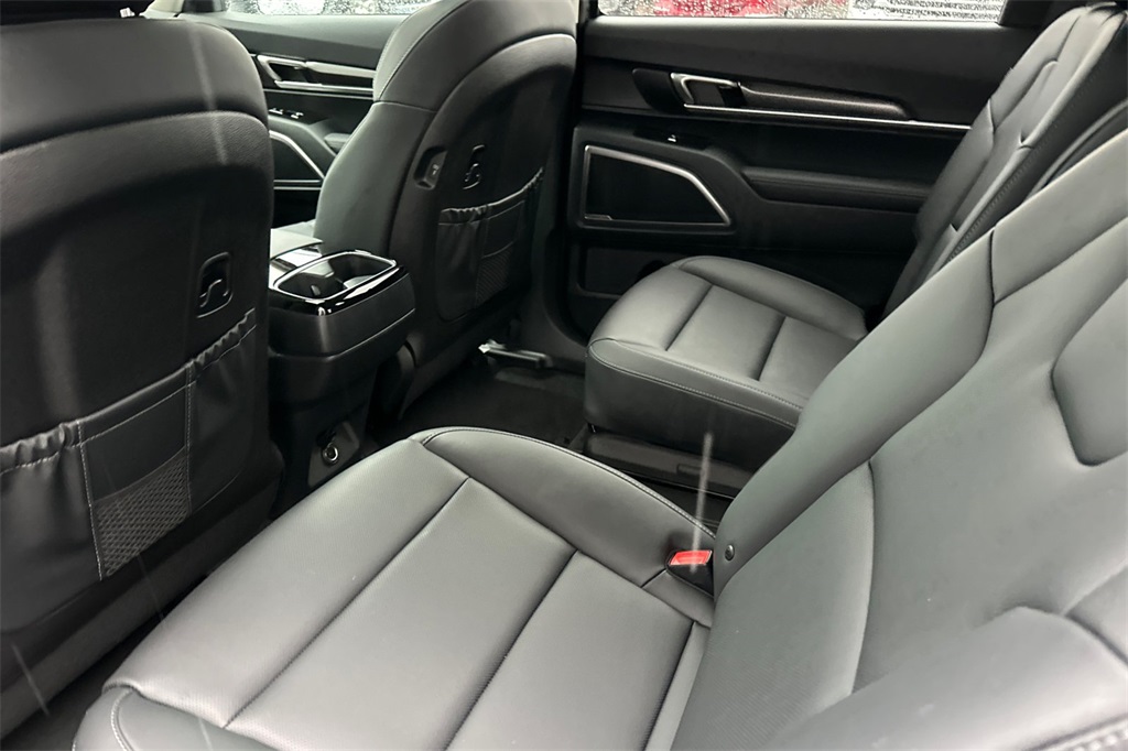 new 2025 Kia Telluride car, priced at $43,140