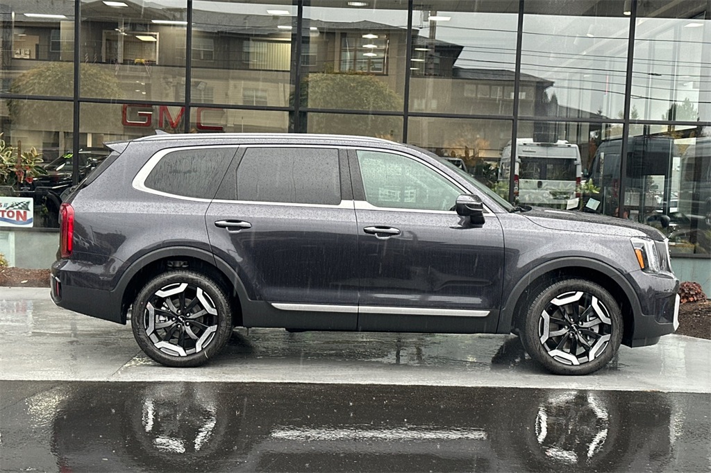 new 2025 Kia Telluride car, priced at $43,140