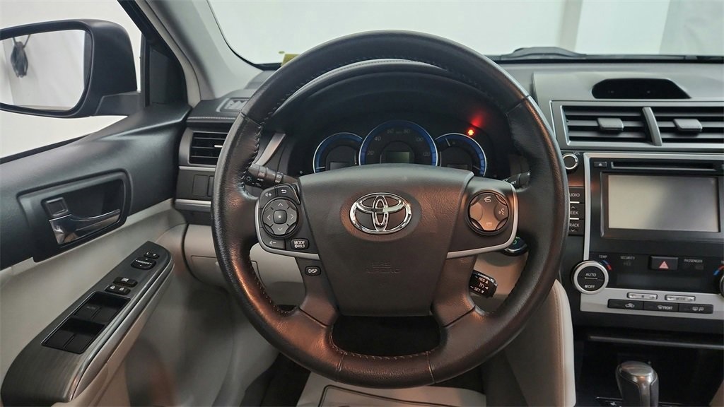 used 2012 Toyota Camry Hybrid car