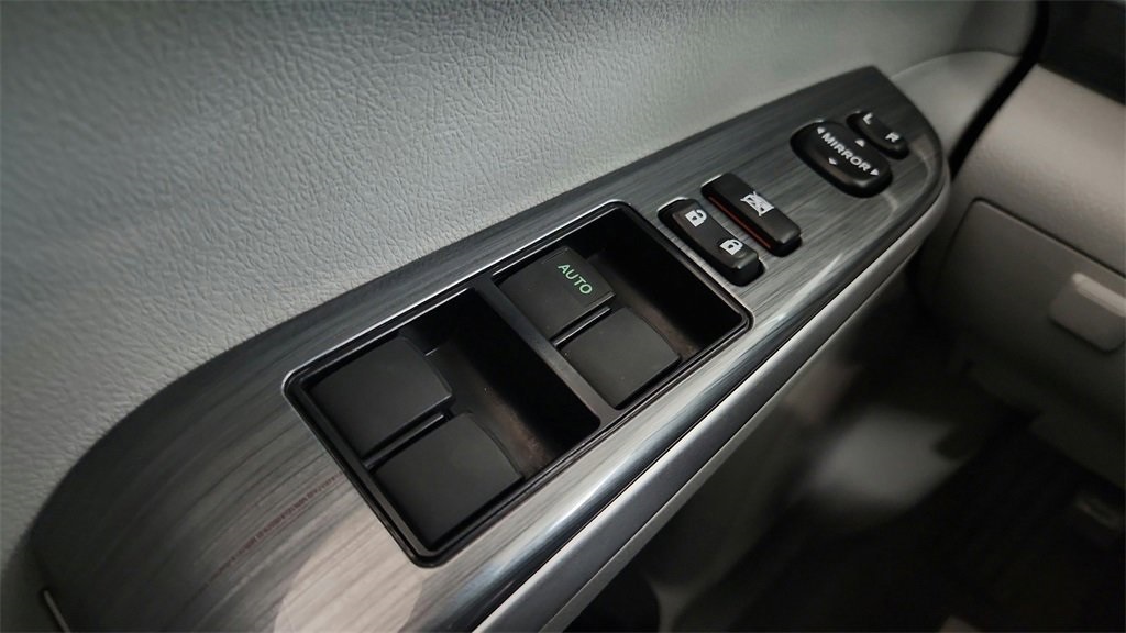 used 2012 Toyota Camry Hybrid car