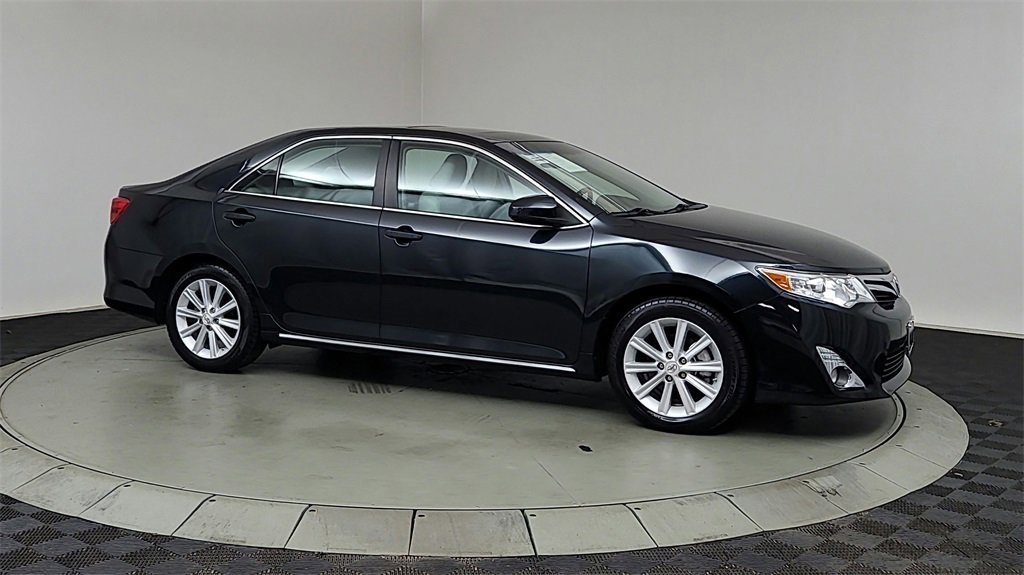 used 2012 Toyota Camry Hybrid car