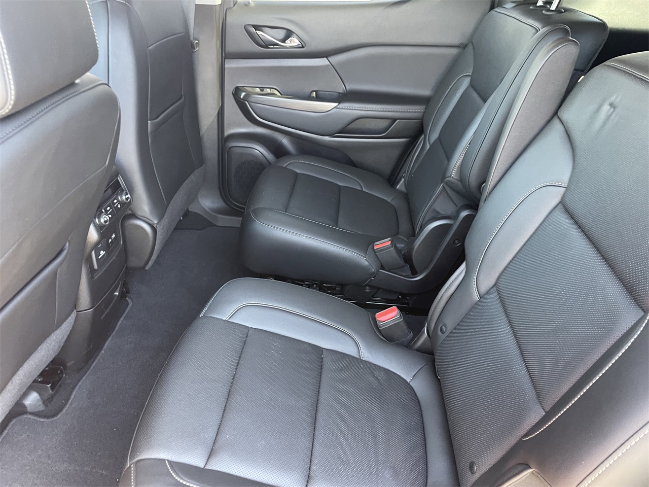 used 2023 GMC Acadia car, priced at $27,597