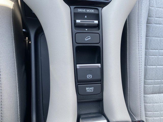 new 2026 Honda HR-V car, priced at $28,177