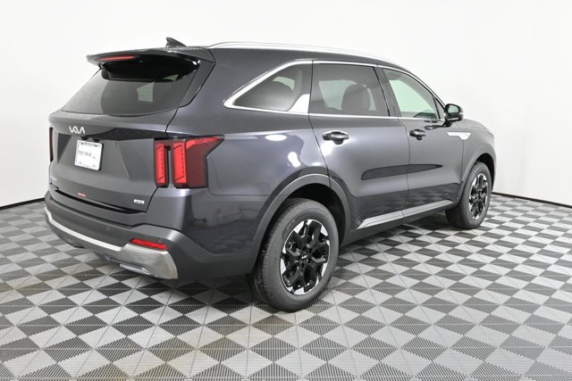 new 2025 Kia Sorento car, priced at $36,930