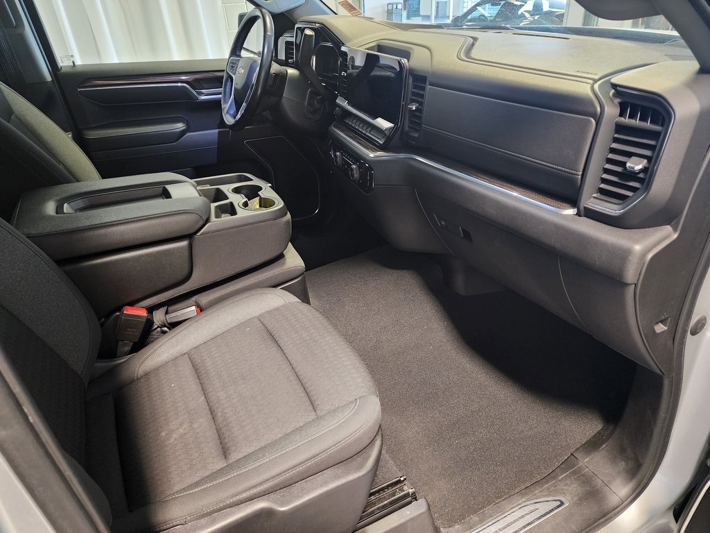 used 2022 Chevrolet Silverado 1500 car, priced at $33,676