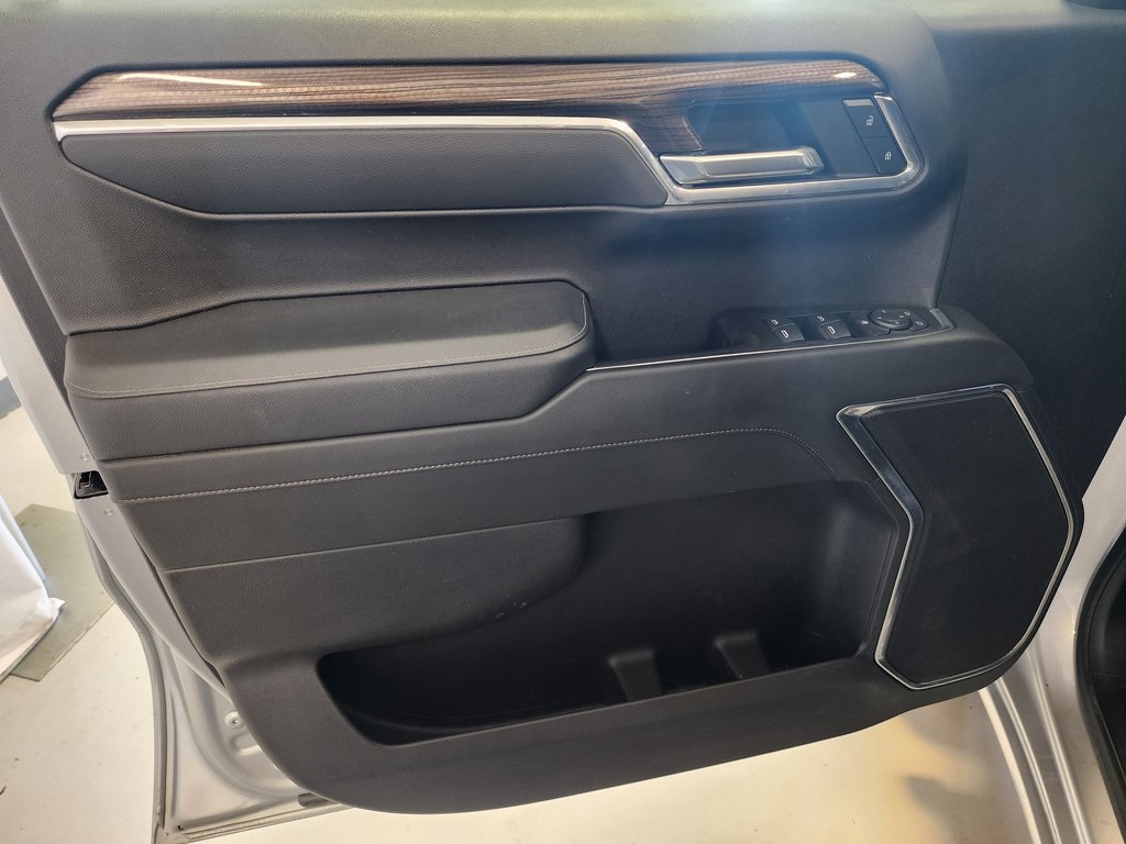 used 2022 Chevrolet Silverado 1500 car, priced at $33,676