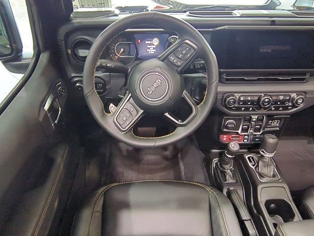 new 2025 Jeep Wrangler car