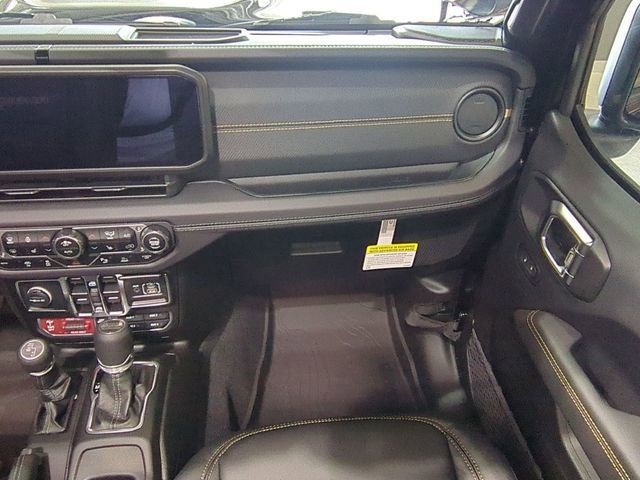 new 2025 Jeep Wrangler car