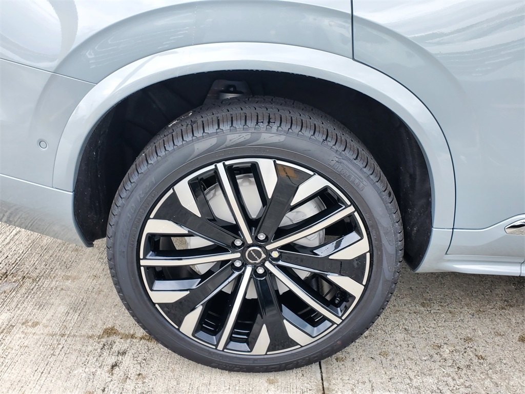new 2026 Volvo XC90 car, priced at $68,325