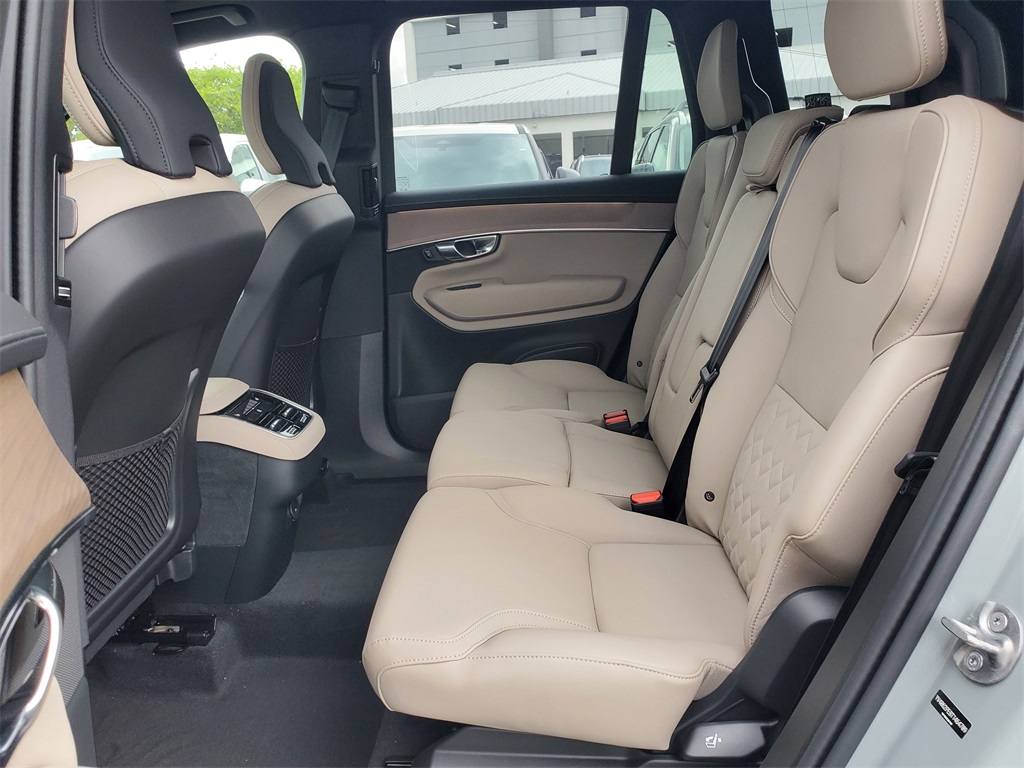 new 2026 Volvo XC90 car, priced at $68,325