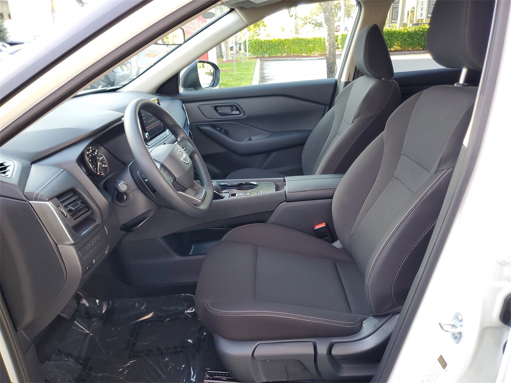 used 2025 Nissan Rogue car, priced at $23,595