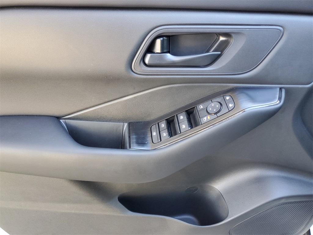 used 2025 Nissan Rogue car, priced at $23,595