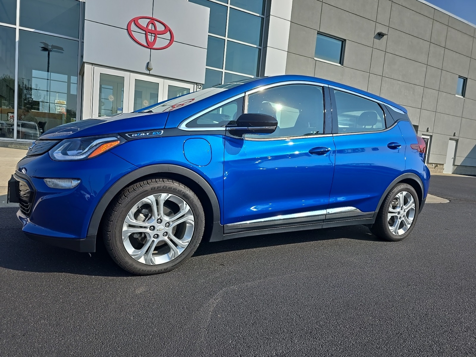 used 2020 Chevrolet Bolt EV car, priced at $13,832