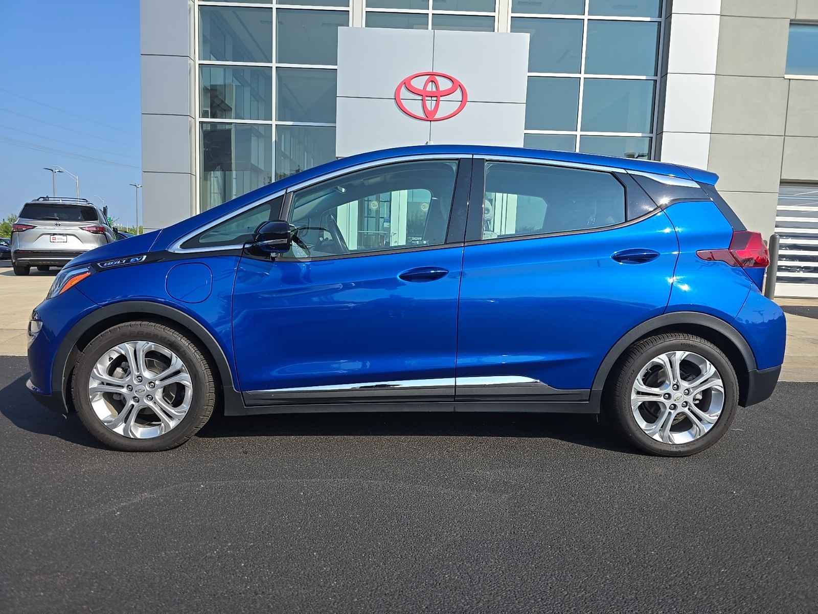 used 2020 Chevrolet Bolt EV car, priced at $13,832